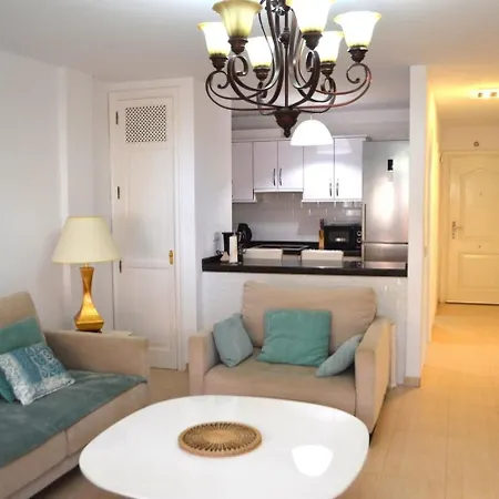 Lovely 2 Bed In Cristianos Apartmán Los Cristianos (Tenerife)