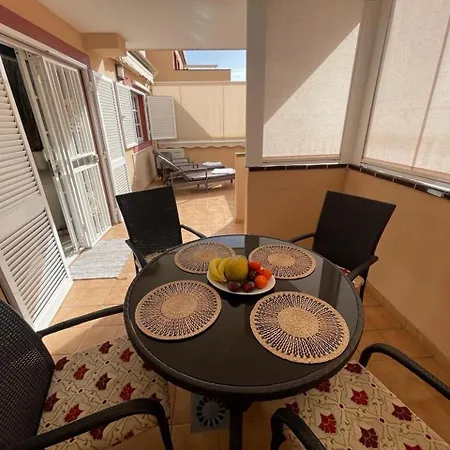 Lovely 2 Bed In Cristianos *