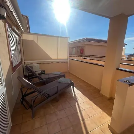 Lovely 2 Bed In Cristianos Los Cristianos (Tenerife)