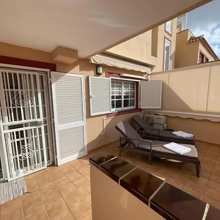 Lovely 2 Bed In Cristianos Apartment Los Cristianos (Tenerife)