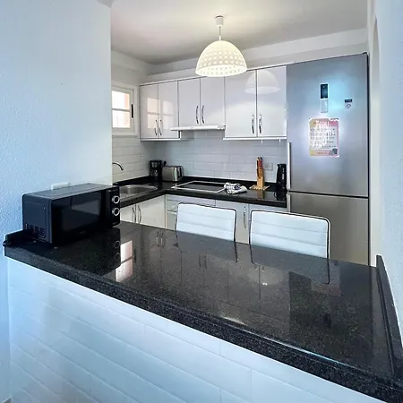 شقة Lovely 2 Bed In Cristianos K204