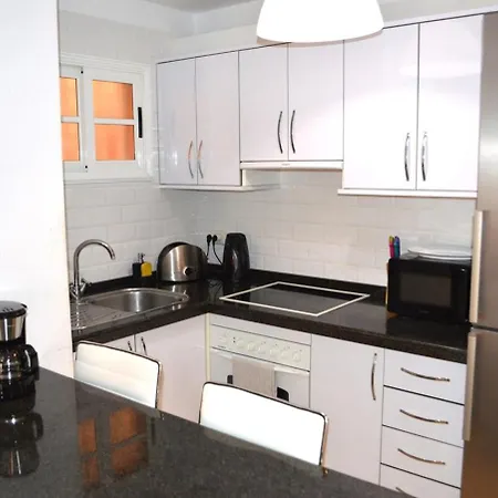 Lovely 2 Bed In Cristianos K204 * Los Cristianos (Tenerife)